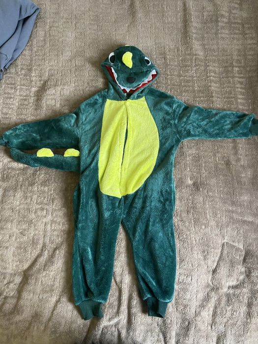 Новорічний костюм дракона 100