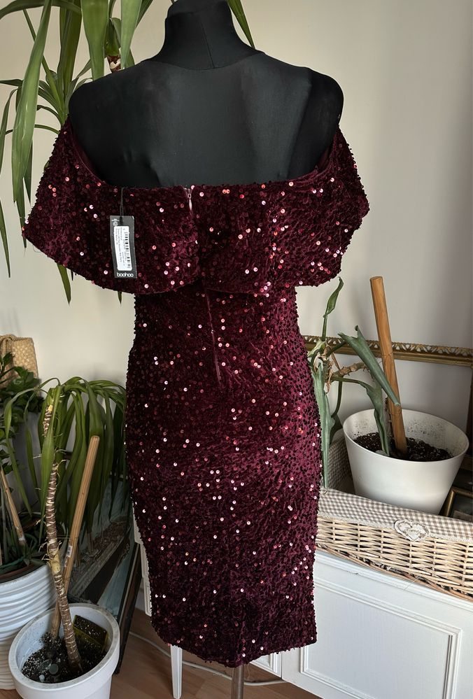 Boohoo cekinowa sukienka midi welurowa hiszpanka s 36 burgundowa