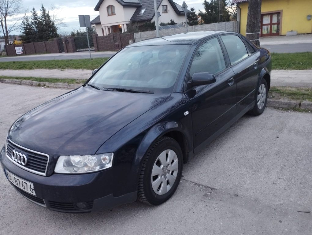 Na sprzedaż zadbana  Audi a4 b6 z 2001 r. Silnik 1.9  130 km