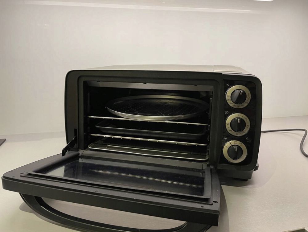 Mini piekarnik De'Longhi Sfornatutto 14 l srebrny/szary