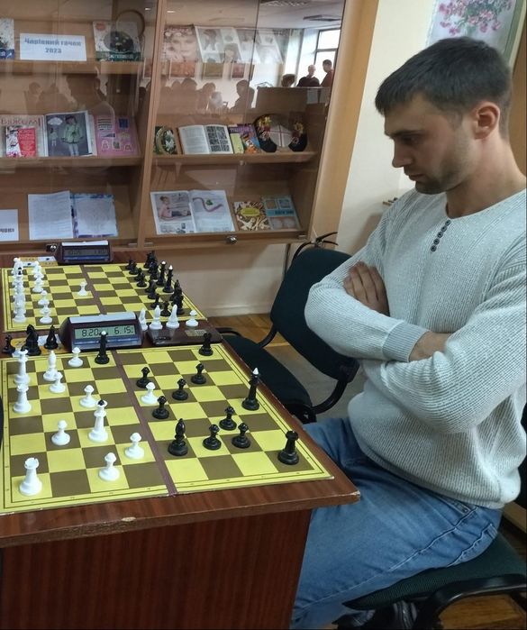 Тренер з шахів, шашок.