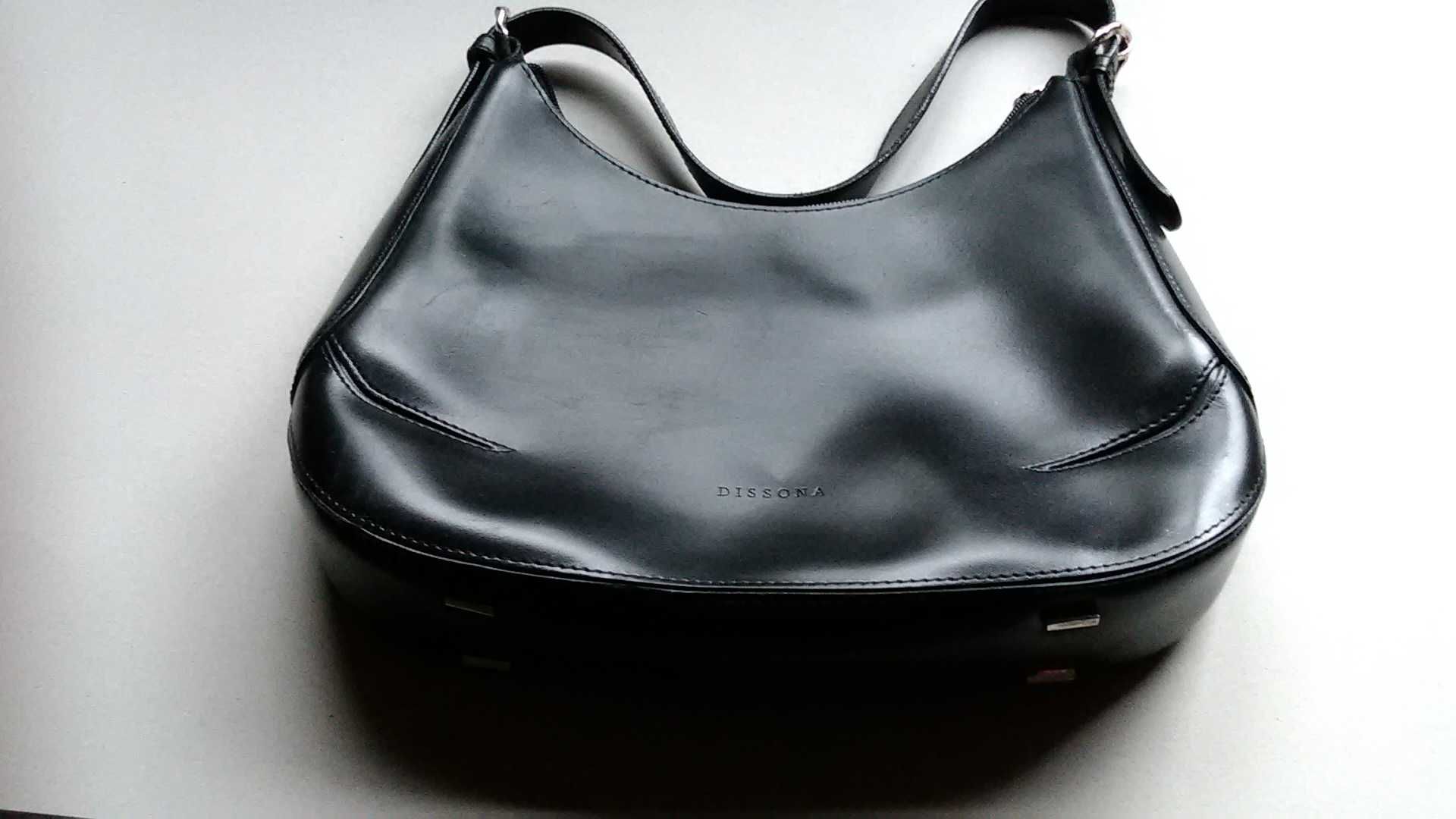 Czarna torebka na ramię