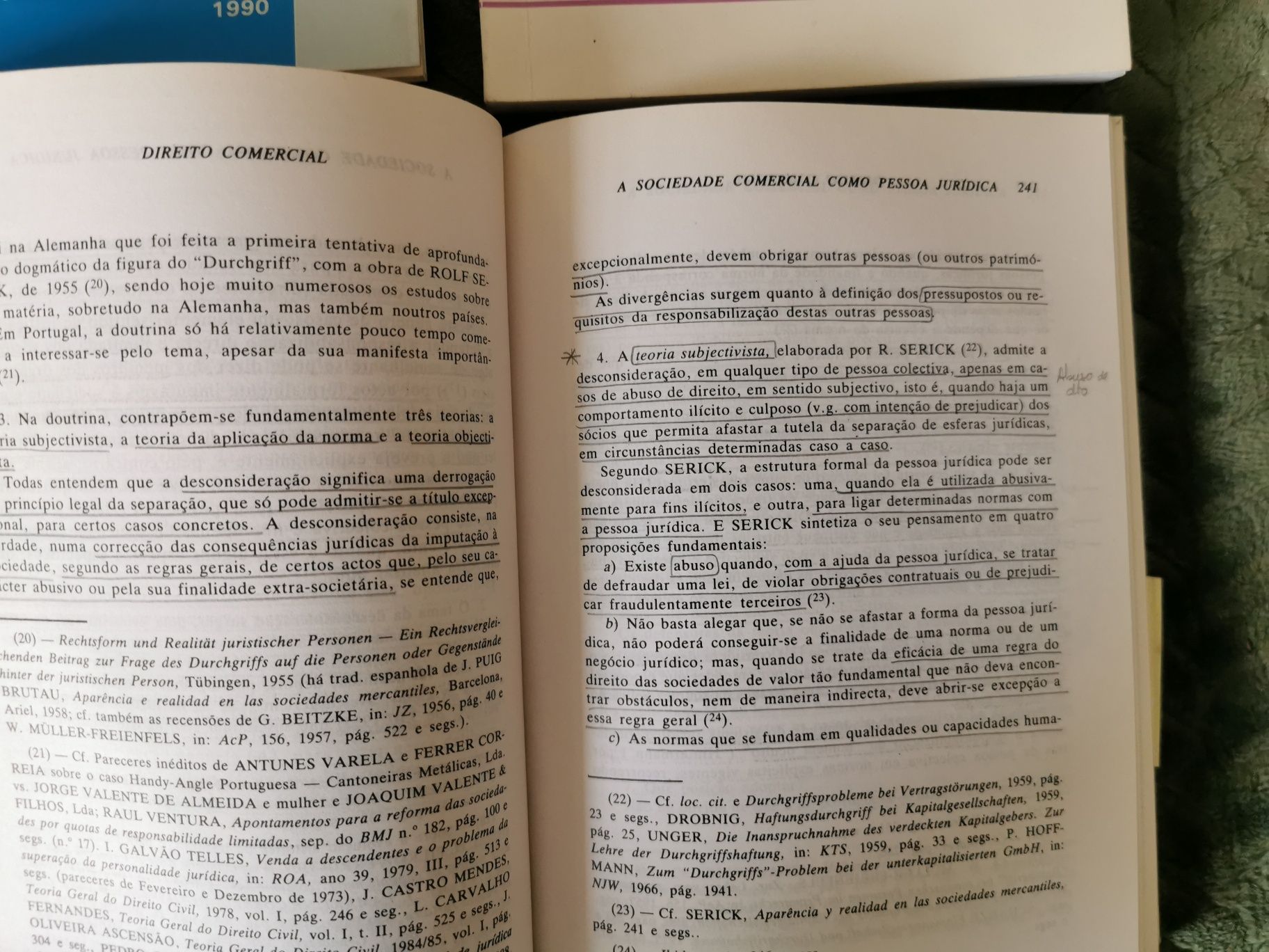 Livros Jurídicos / Direito 1 = 5€ / 10 = 40€