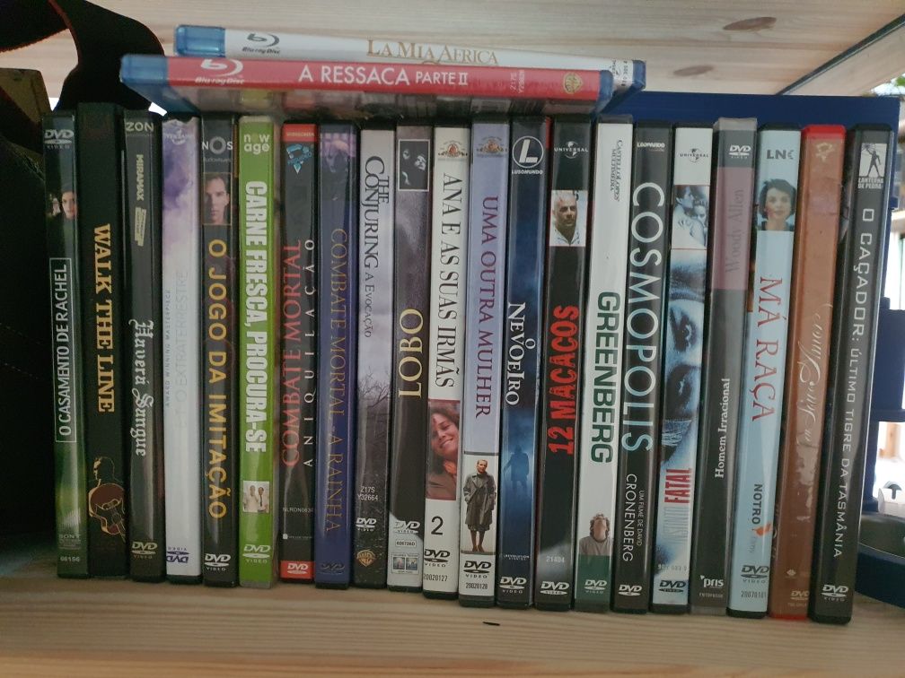 Vários  dvds (portes grátis em correio verde)