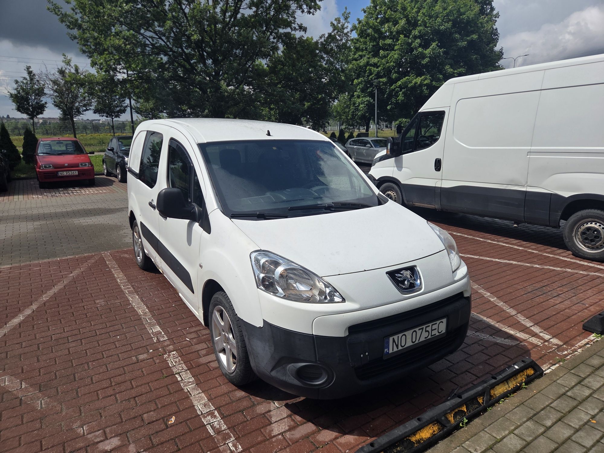 Peugeot Partner 1.6Hdi (2012) - 3 osobowy [135.700km]