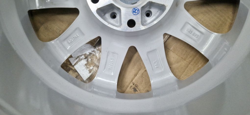 4x NOWE Felgi 5x130 8j 17" et53 kba 48663 Ba.T Aluett