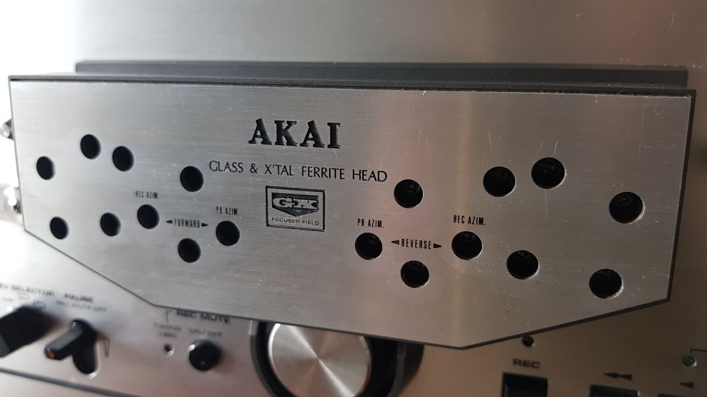 AKAI GX-266-D , 6 cabecas, 3 motores.