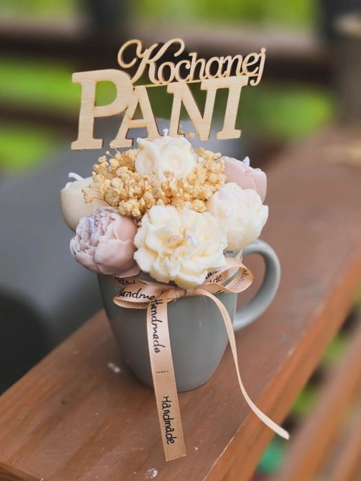 Flower box candle