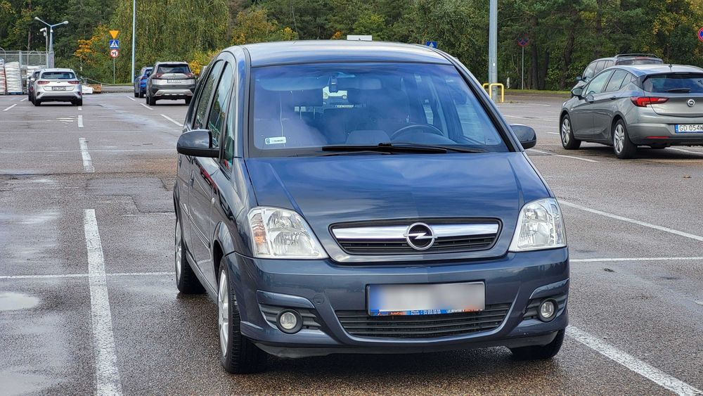Sprzedam Meriva A 2010 1.4 benz + LPG 2x kpl. kół