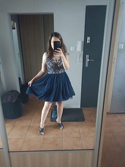 Elegancka sukienka tiulowa z koronką, granatowa, rozmiar uniwersalny