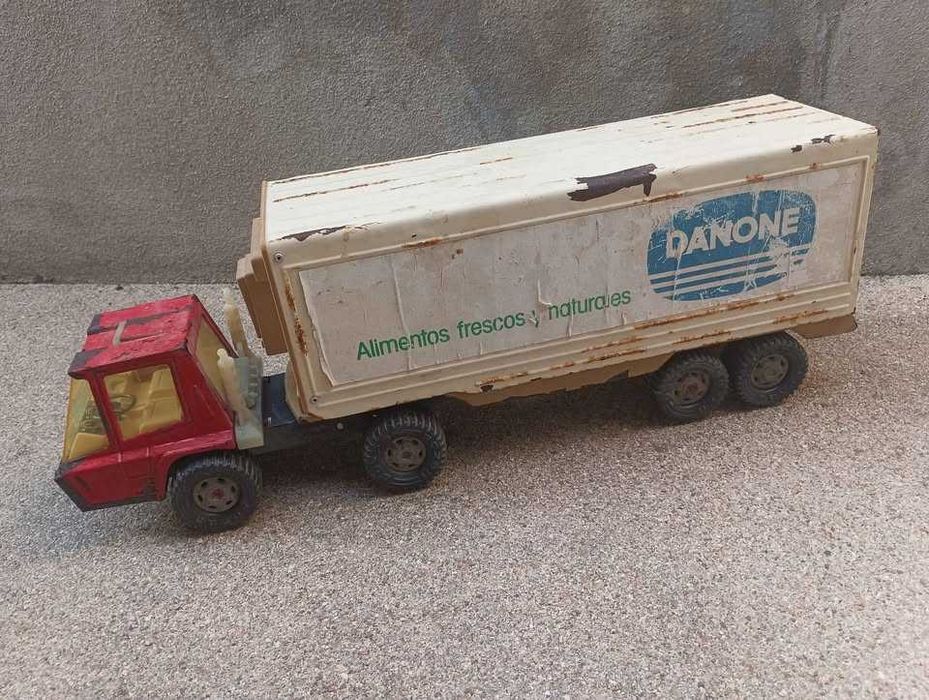 Miniatura Camião frigorífico Danone J. Gozan