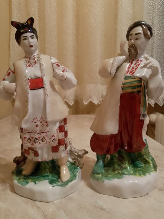 Порцелянові статуетки