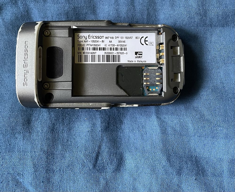 Sony Ericsson W710i