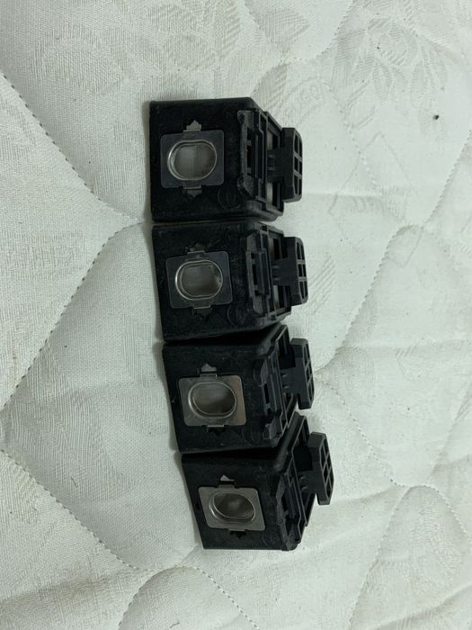 Кріплення фари  Audi Q7 Q8 Q5 Q3 A8 A7 A6 A5 A4 A3 A2 A1 E-Tron Q4 Q2