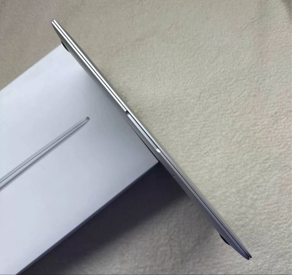 MacBook Air M1 8/512GB Silver (MGNA3)