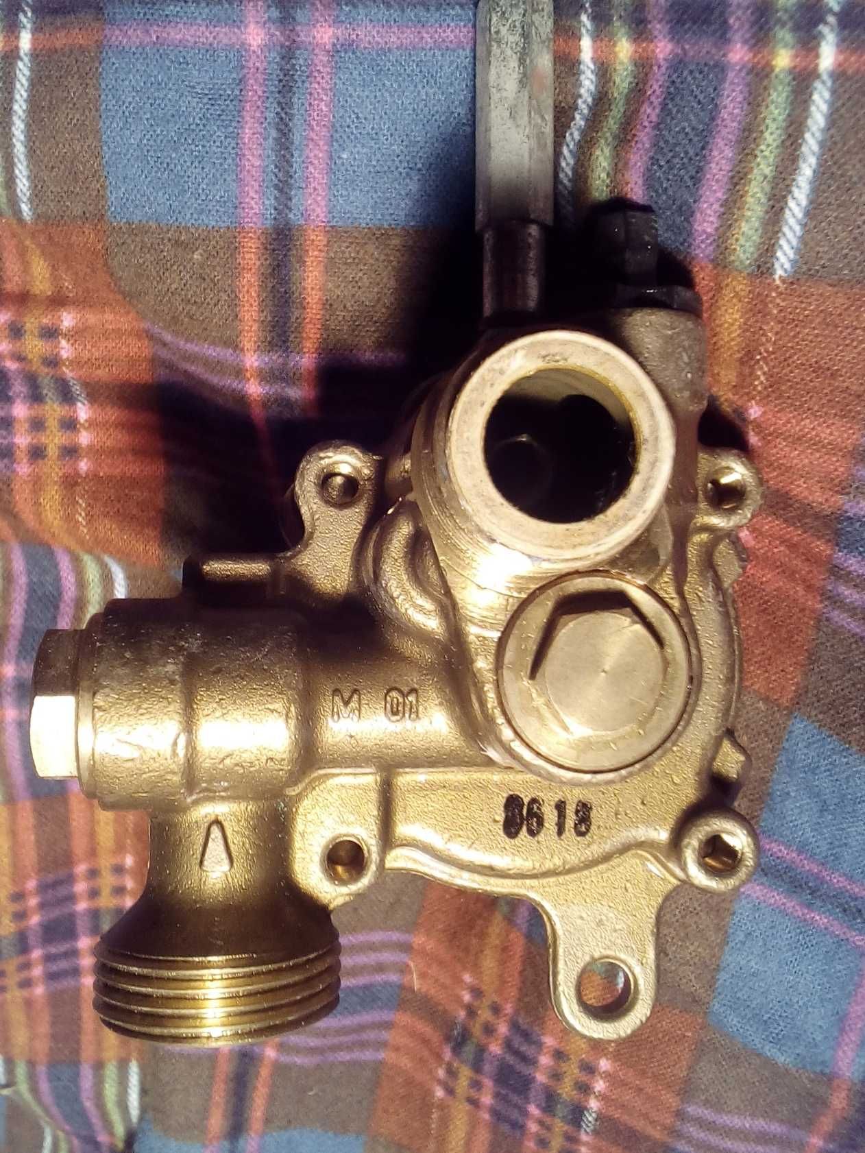 REGENEROWANY VAILLANT atmoMAG pl MINI 11-0/0 XIH - Zespół wodny