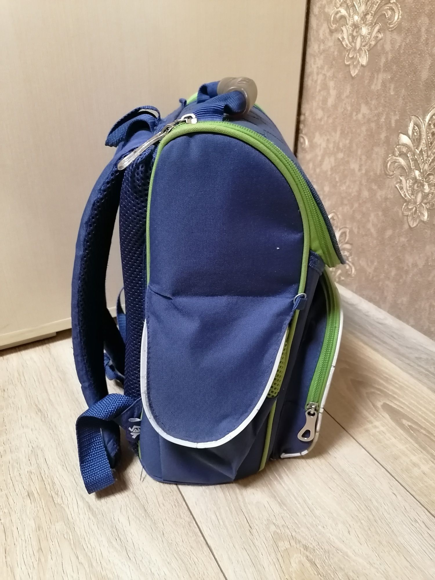 Ортопедичний рюкзак для молодшої школи