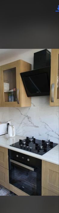 Kuchenka z okapem na sprzedaz .