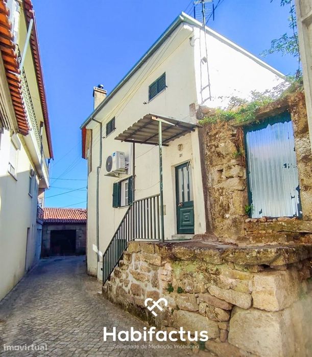 Moradia T2 em obras de remodelação em Viseu