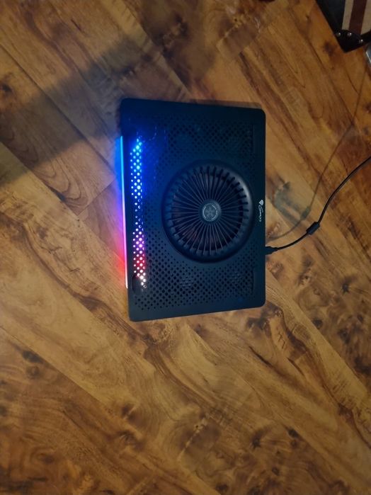 Podkładka chłodząca pod laptopa Genesis