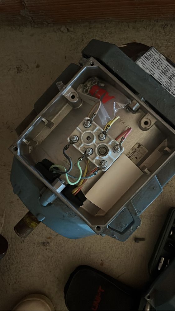 Motor elétrico ABB