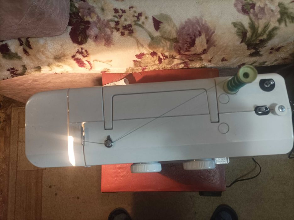 Швейна машинка Privileg model 1415