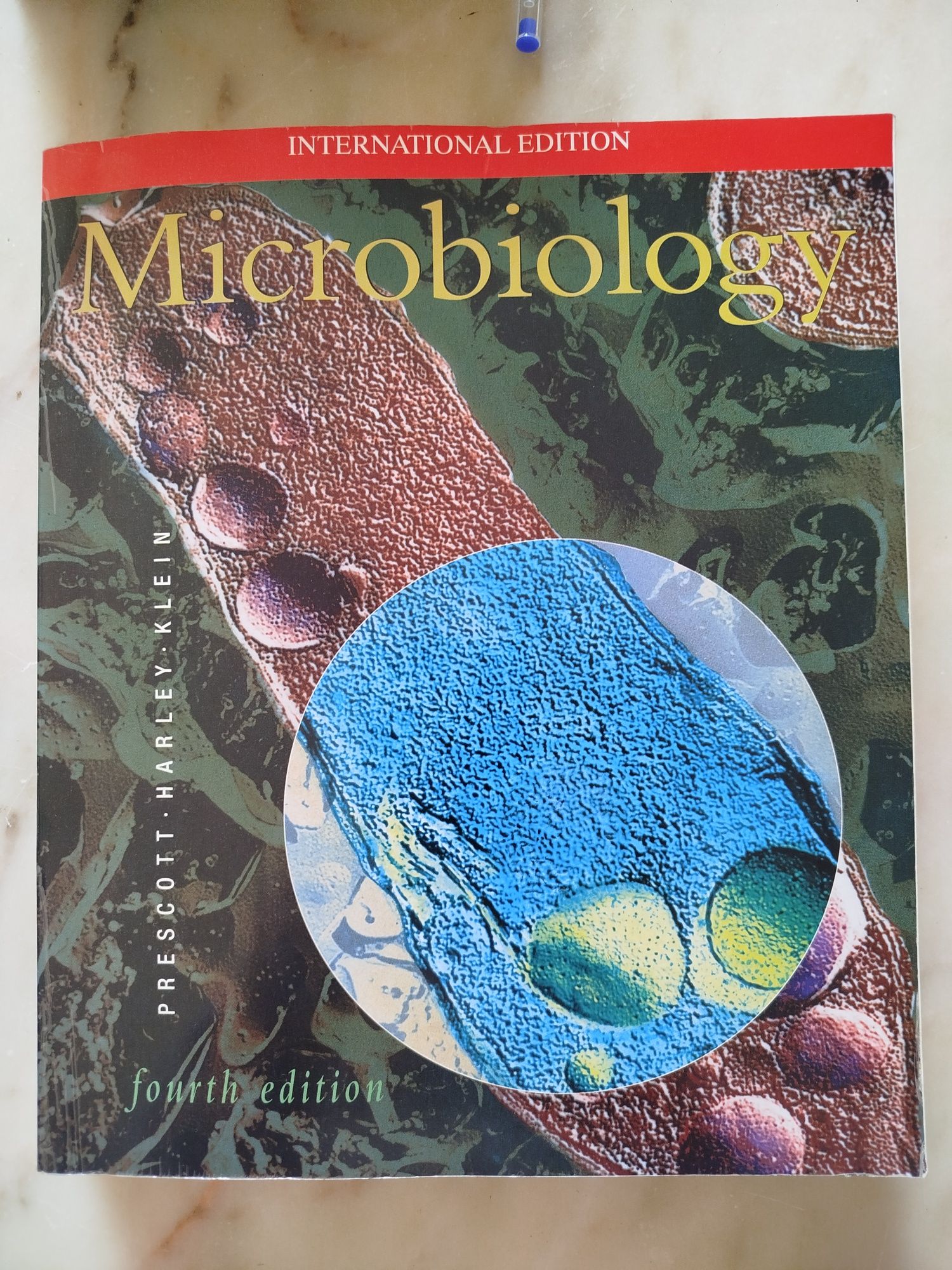 Livro Microbiology