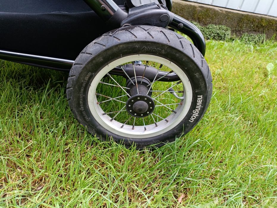 Navington Galeon 2 w 1 wózek głęboki ( gondola)  i spacerówka