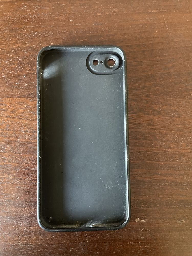 Capa para iphone se 2020