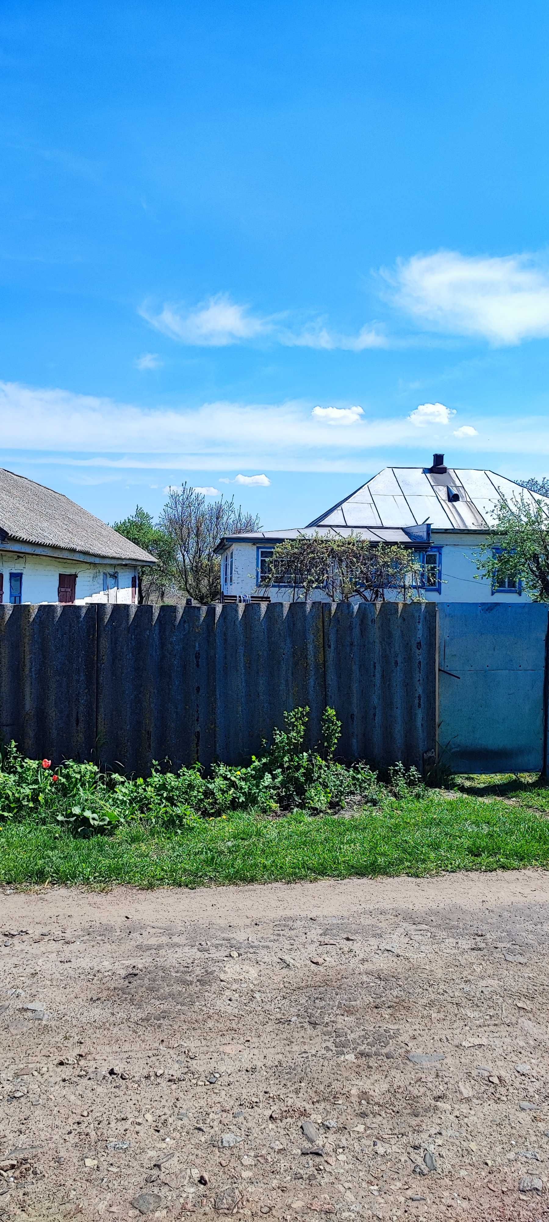 Будинок в селі Галиця Ніжинського району Чернігівської обл.