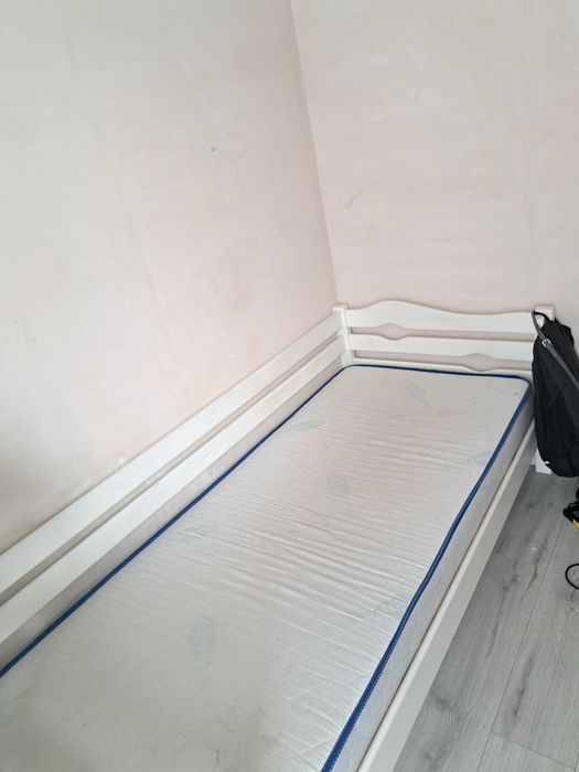 Кравать  80 на 190 .