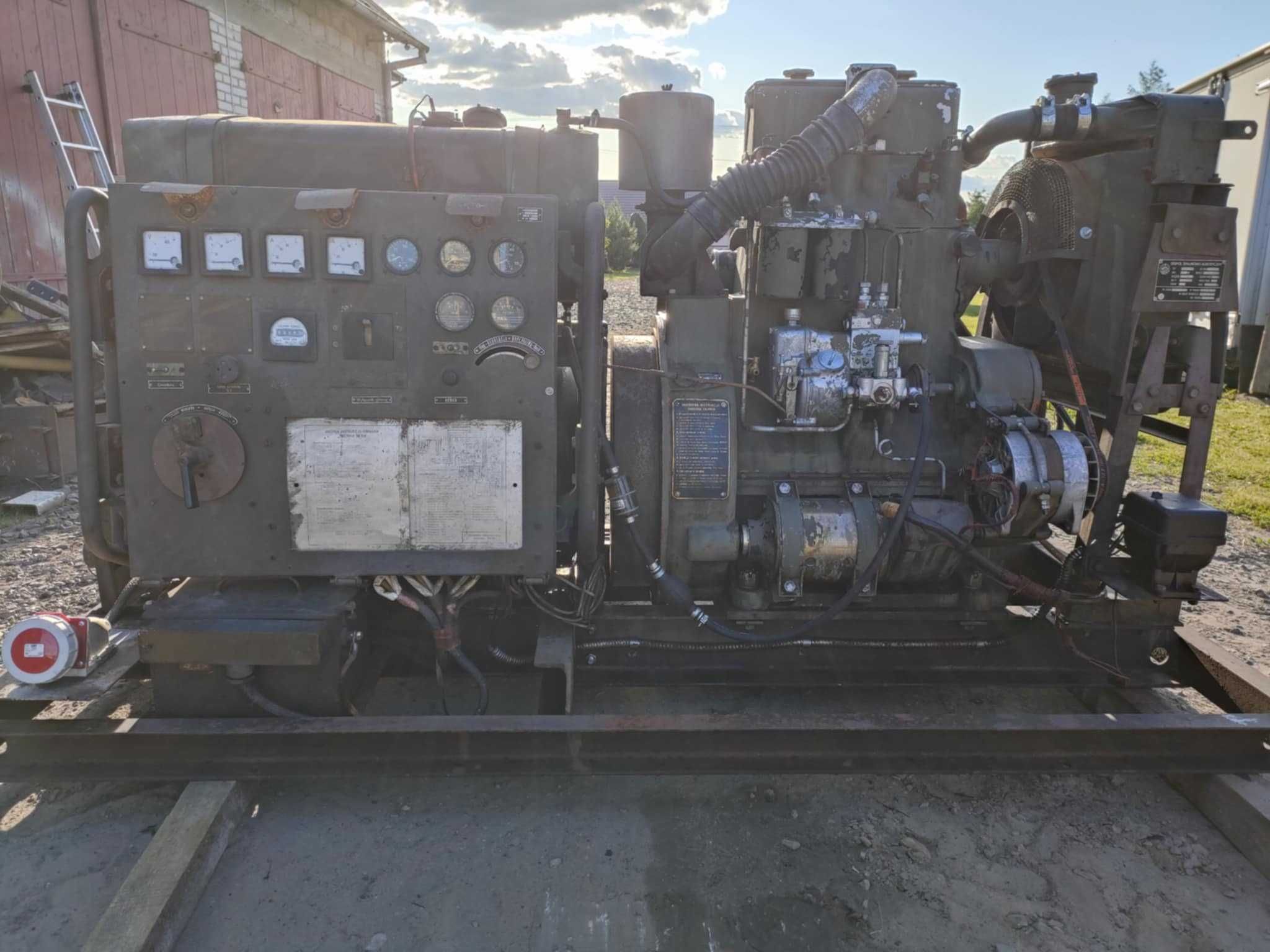 Agregat prądotwórczy pad 16 AVR