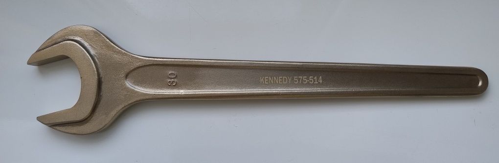 Klucz nieiskrzący  oczkowy otwarty płaski 30mm Kennedy