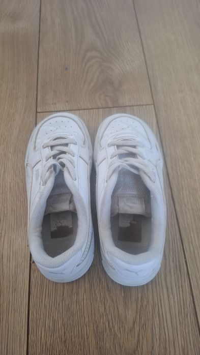 Buciki firmy PUMA w rozmiarze 27