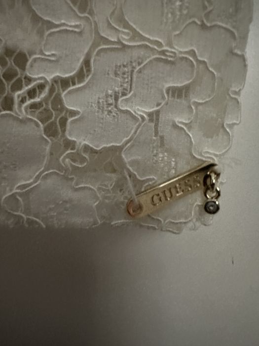 Sukienka Guess dla dziewczynki