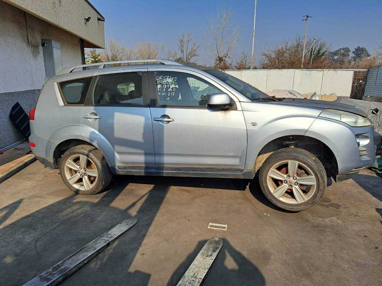 Розборка, шрот C-Crosser, Peugeot 4007, капот, бампер двигун 2.2 HDI