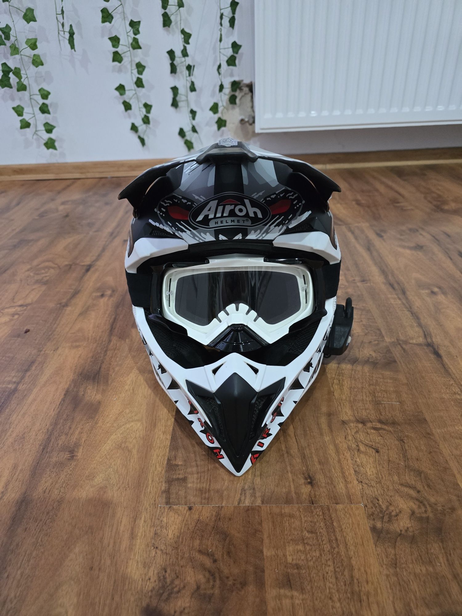 Kask Airoh + gogle + intercom do rozmów