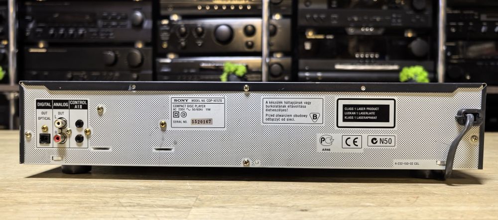 CD-програвач Sony CDP-XE570