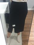 Czarna spódnica midi
