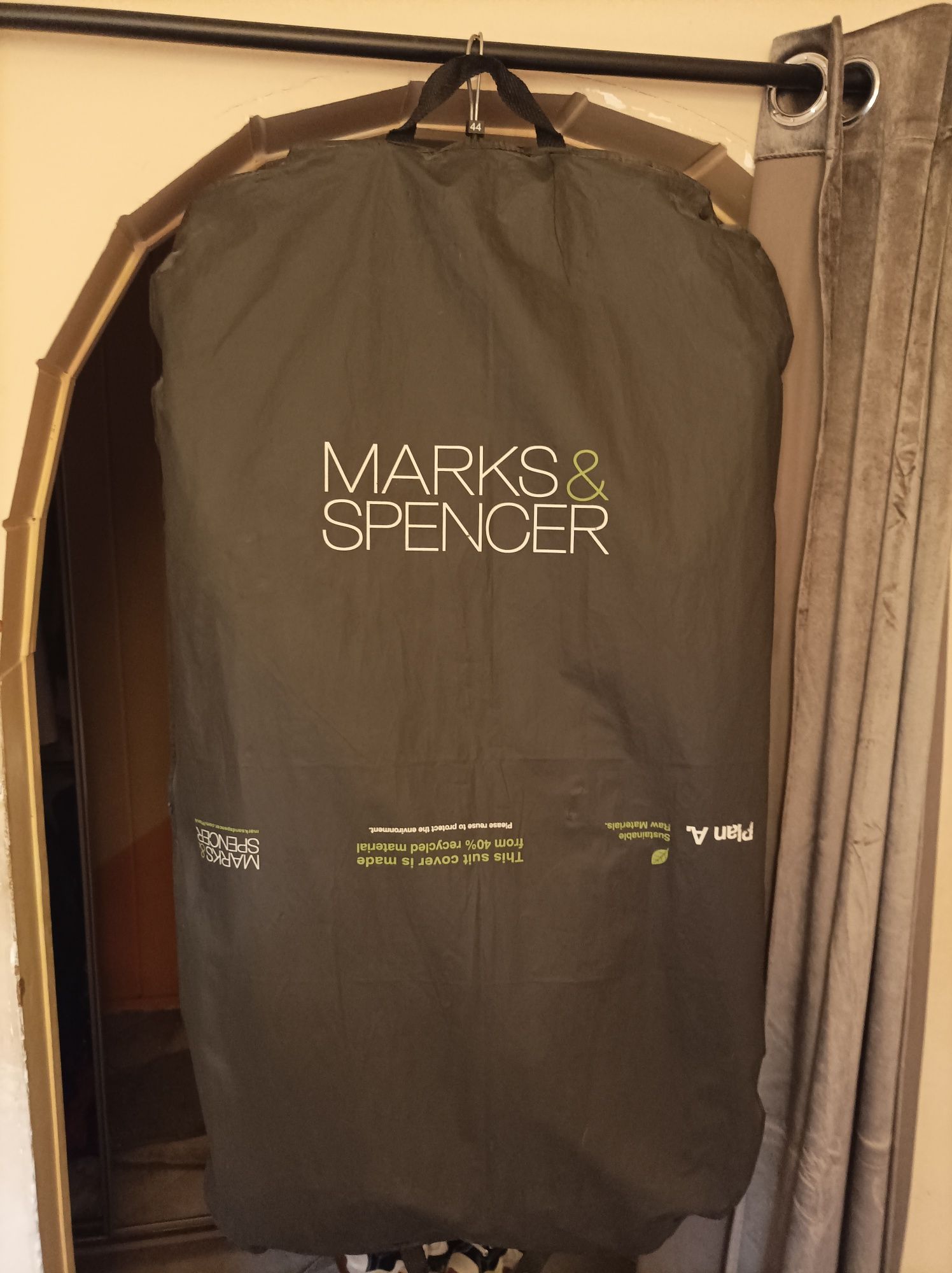 Marks & Spencer męski garnitur czarny