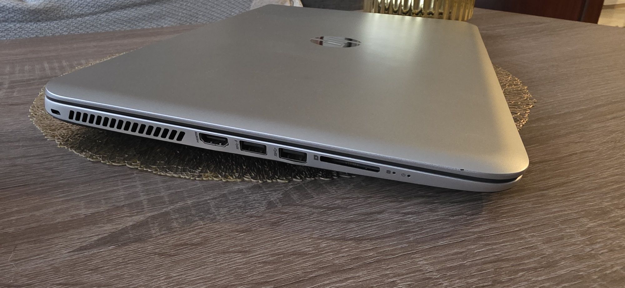 HP Envy | Intel i5 | 8GB RAM | SSD 480GB | NVIDIA |