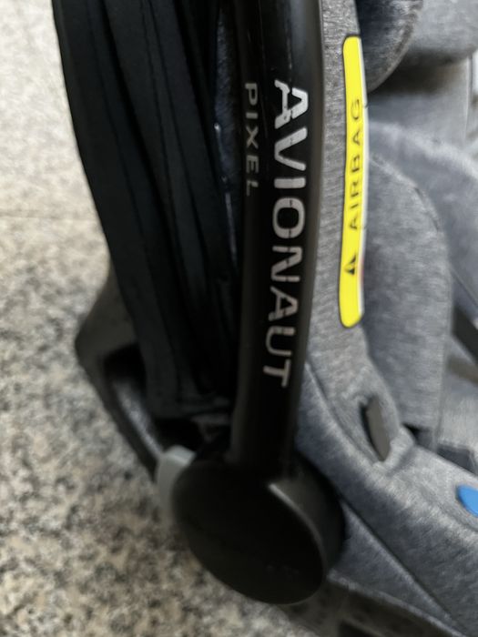 Avionaut pixel fotelik samochodowy, GRATIS dwa zestawy adapterów