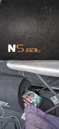 Subwoofer amplificado em prefeito estado