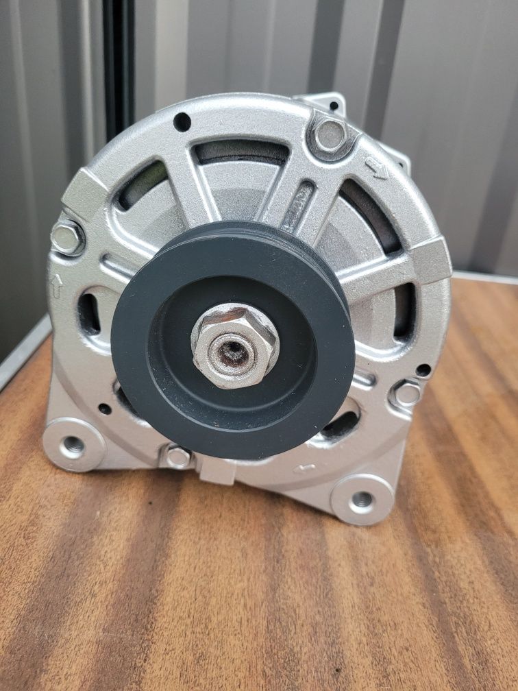 Alternator  AUDI Q7  4.2 V8