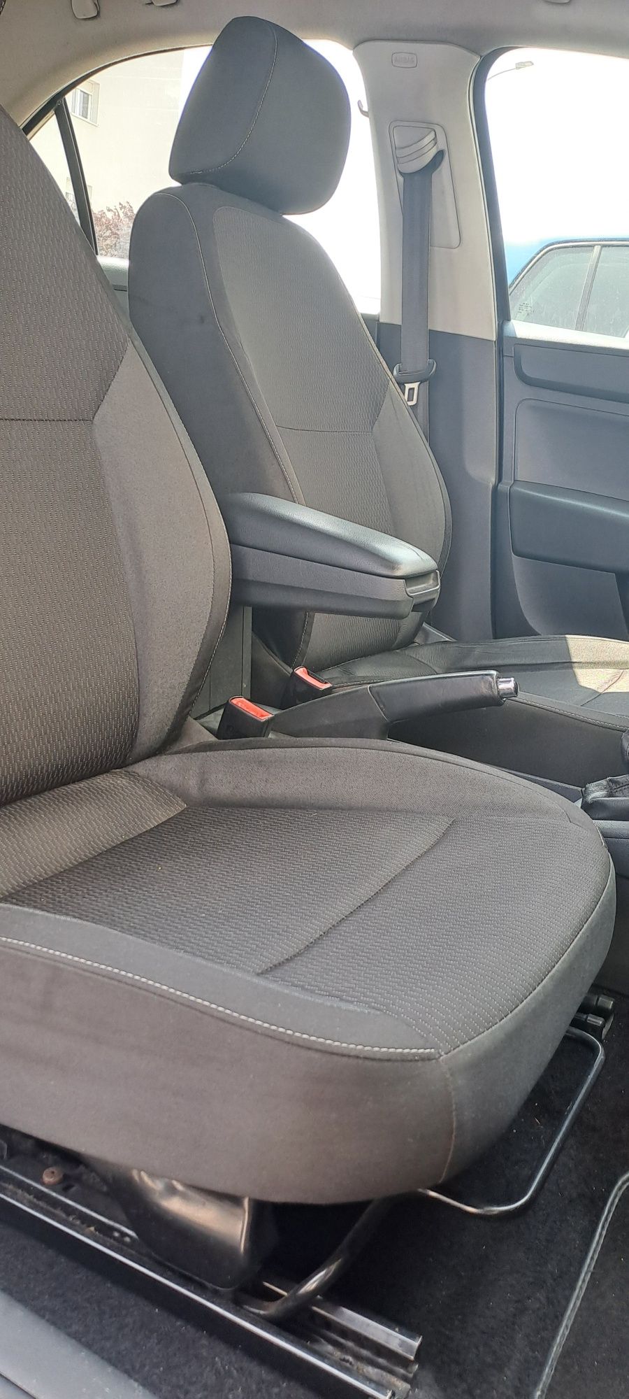 Skoda rapid 1.6tdi 2013