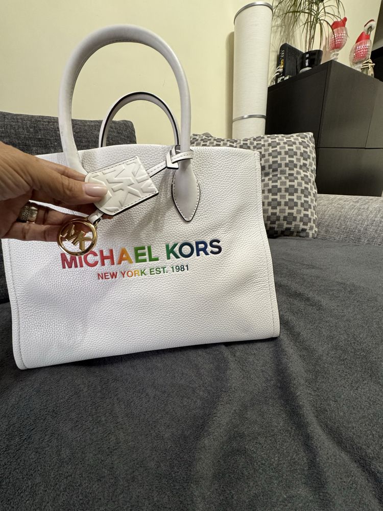 Mala Michael Korss originl branca tamanho medio em muito nom estado
