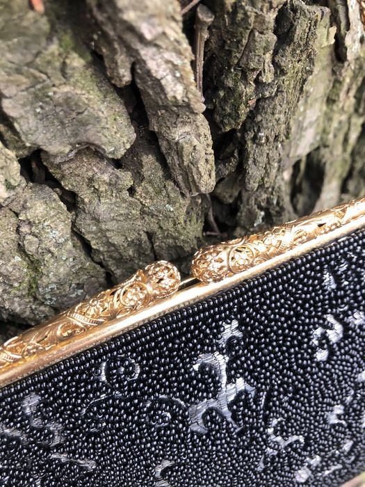 Винтажная сумочка расшитая бисером.