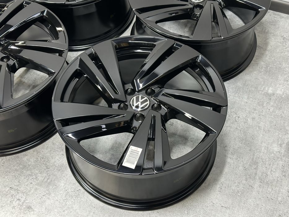 Нові оригінальні диски Volkswagen Touareg R-Line Nevada 5x112 R20