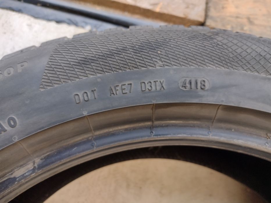 Opony zimowe Continental 235/55 r19