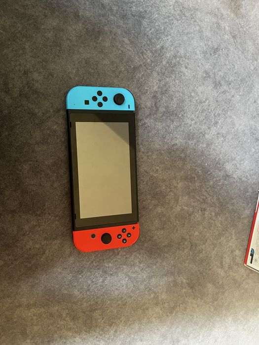 Konsola nintendo switch pelny zestaw